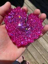 Load image into Gallery viewer, FLASH SALE! Pink scalloped heart shaped freshie