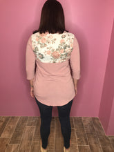 Load image into Gallery viewer, Blushing Floral vintage top