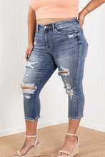 Load image into Gallery viewer, Judy Blue Wren Full Size Distressed Mid-Rise Denim Capri