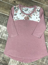 Load image into Gallery viewer, Blushing Floral vintage top