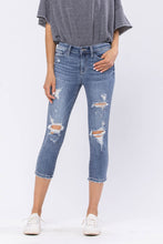 Load image into Gallery viewer, Judy Blue Wren Full Size Distressed Mid-Rise Denim Capri
