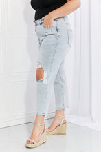 Load image into Gallery viewer, VERVET Stand Out Full Size Distressed Cropped Jeans