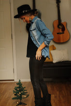 Load image into Gallery viewer, Dark as night textured faux leather leggings