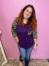 Load image into Gallery viewer, Eggplant Animal Vibes Raglan tee