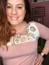 Load image into Gallery viewer, Blushing Floral vintage top