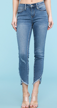 Load image into Gallery viewer, Judy Blue tulip hem skinnies in medium wash
