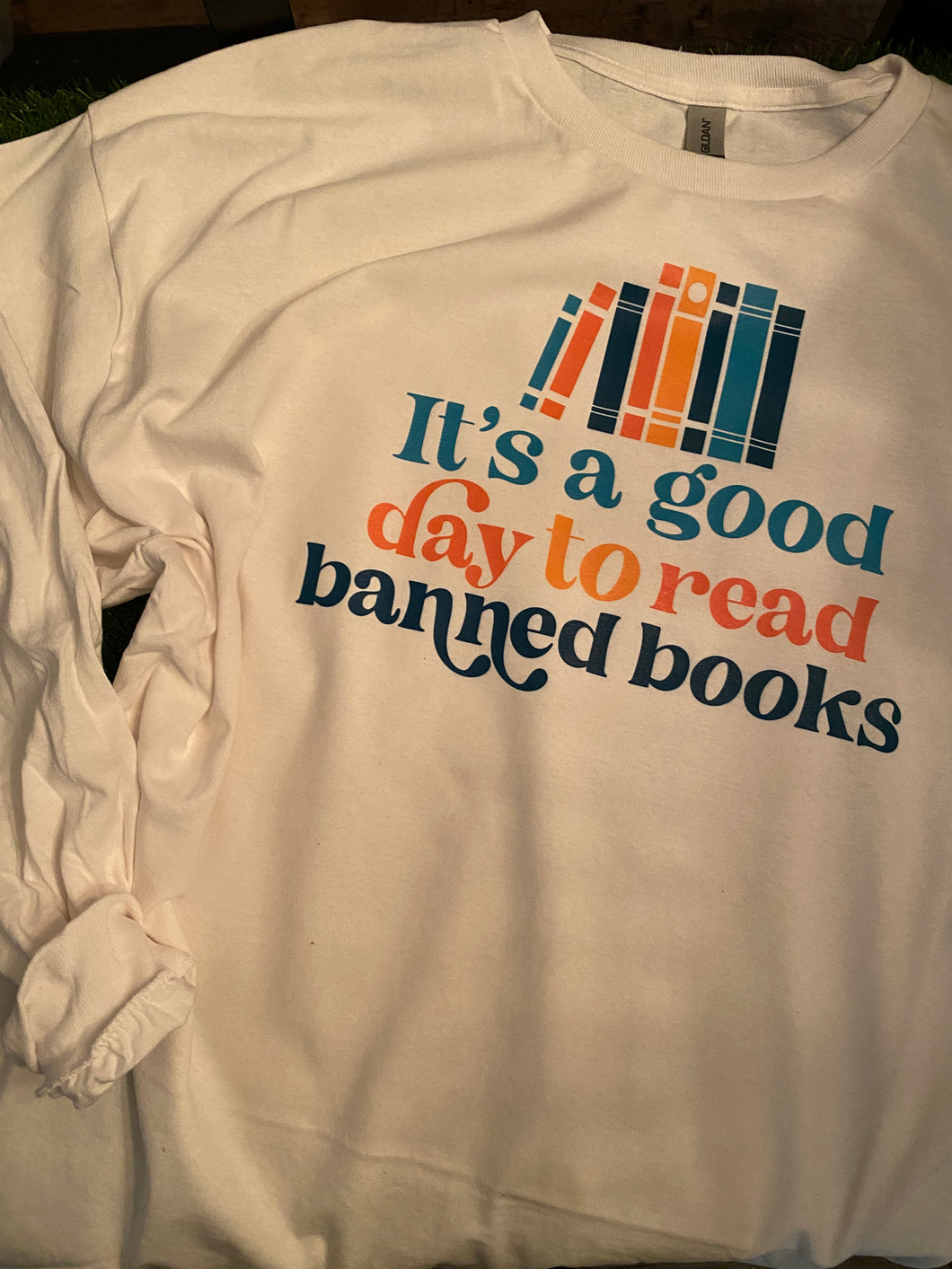 Its a good day to read banned books graphic tee