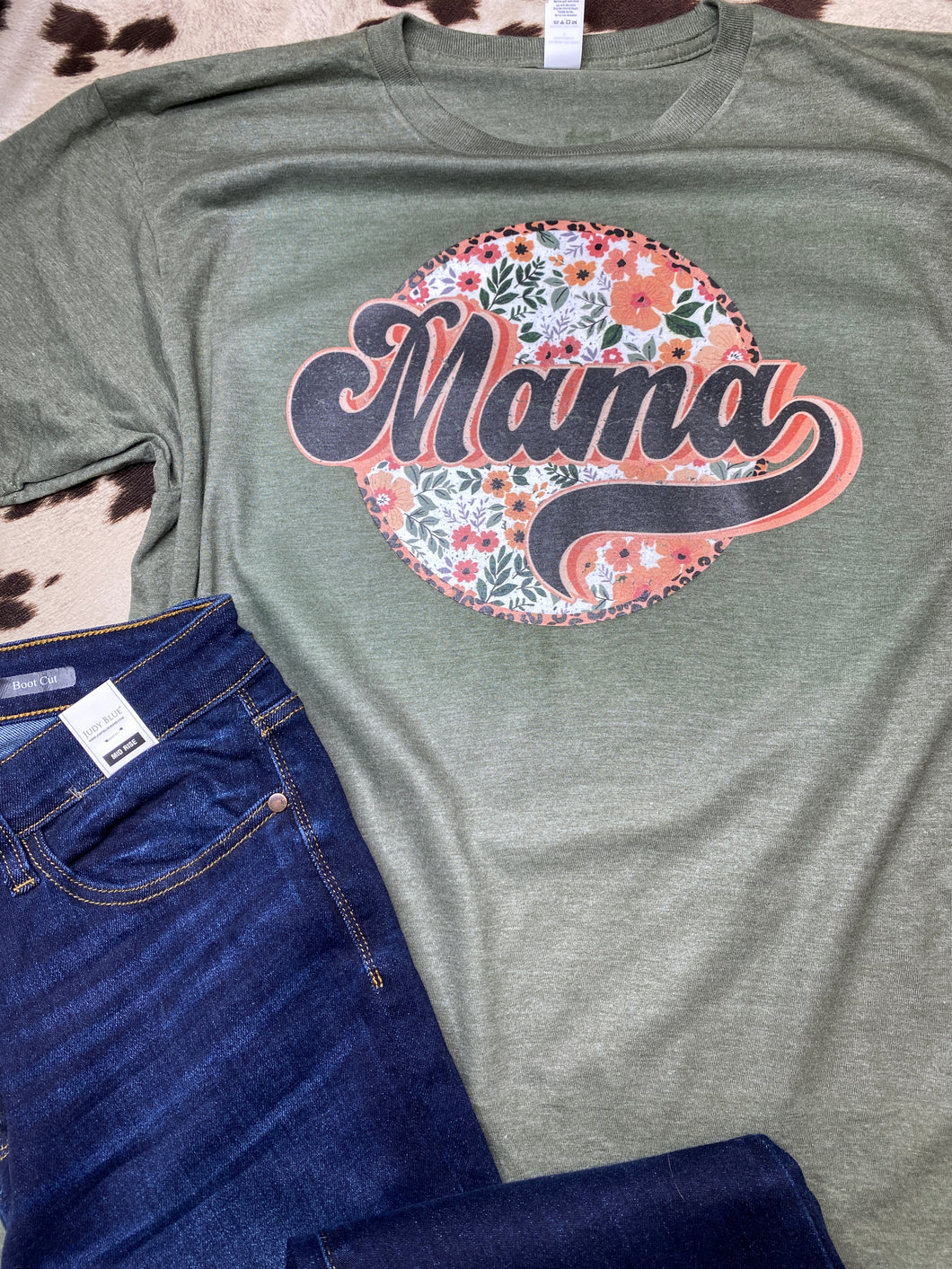 MAMA floral circle graphic tee