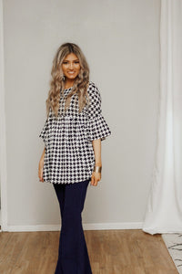 Be seen hounds tooth top- FINAL SALE!