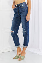 Load image into Gallery viewer, VERVET Full Size Distressed Cropped Jeans with Pockets
