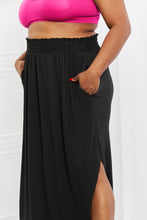 Load image into Gallery viewer, Zenana It&#39;s My Time Full Size Side Scoop Scrunch Skirt in Black
