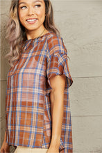 Load image into Gallery viewer, Petal Dew For You Short Sleeve Plaid Top
