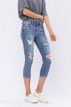 Load image into Gallery viewer, Judy Blue Wren Full Size Distressed Mid-Rise Denim Capri
