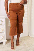 Load image into Gallery viewer, Judy Blue Full Size Tummy Control Garment Dyed Wide Crop
