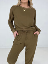 Load image into Gallery viewer, Zenana &quot;Splendid&quot; Reverse Soft French Terry Top &amp; Jogger Set
