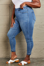 Load image into Gallery viewer, Judy Blue Janavie Full Size High Waisted Pull On Skinny Jeans
