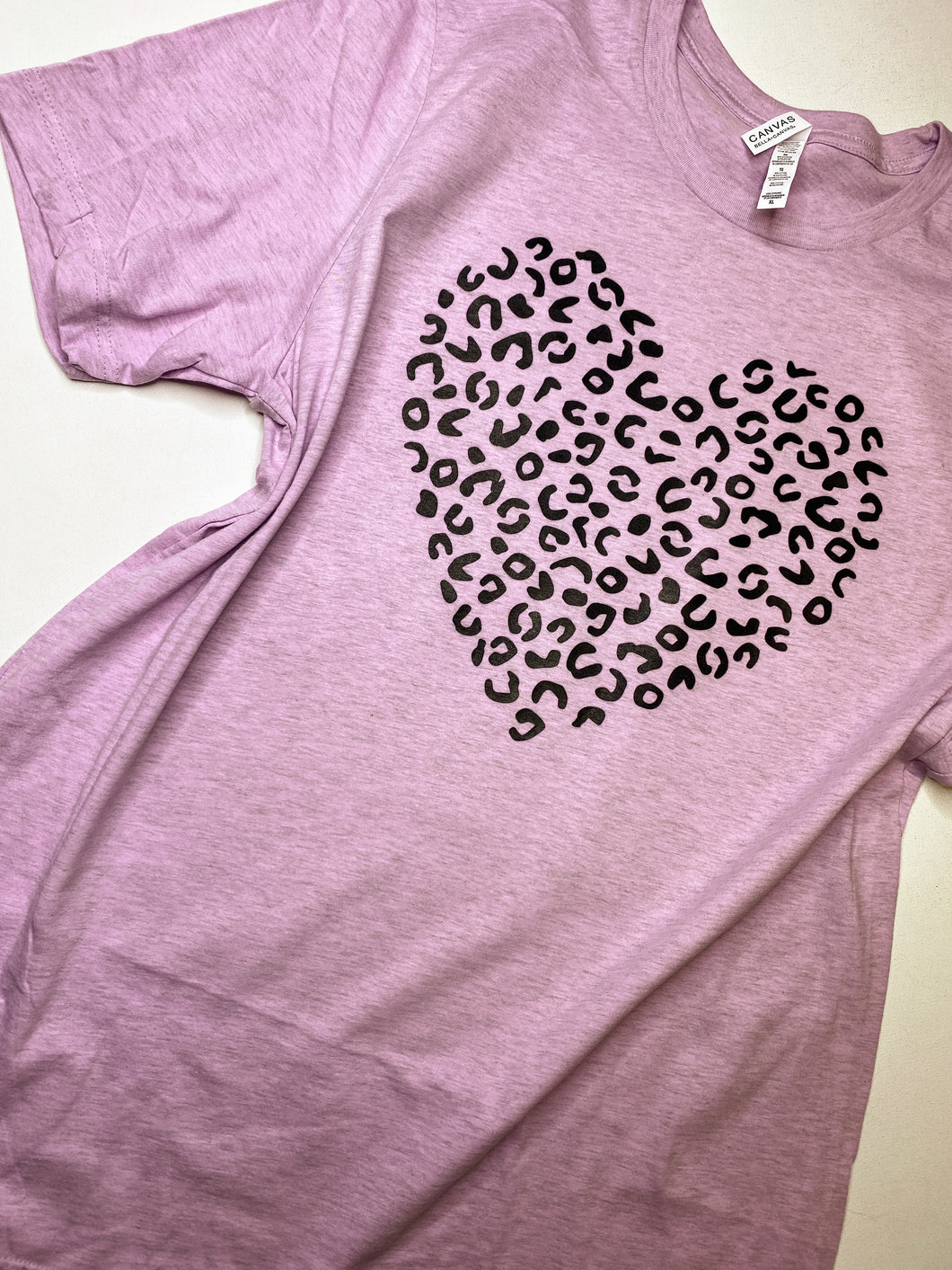 LEOPARD HEART graphic tee (CHOOSE YOUR COLOR)