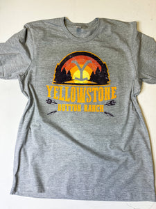 Yellowstone sunset vintage graphic tee