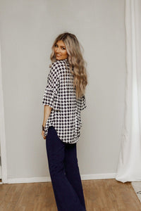 Be seen hounds tooth top- FINAL SALE!