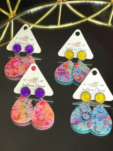 Load image into Gallery viewer, TIE dye dangle earrings
