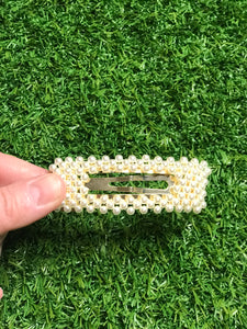 Simple elegance pearl hair clip