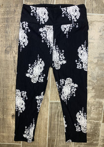 FLORAL fabulous everyday capri leggings