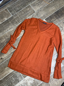 Scarecrow Beauty tie top in rust