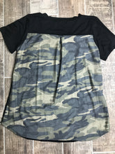 Load image into Gallery viewer, Camo SURPRISE! pocket tee
