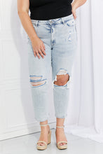 Load image into Gallery viewer, VERVET Stand Out Full Size Distressed Cropped Jeans
